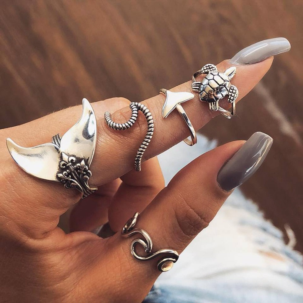 BOYULIGE 5pcs/set Vintage Rings for Women Boho Geometric Silver Turtle Whale Tail Waves Ring Set Knuckle Finger Charm Jewelry
